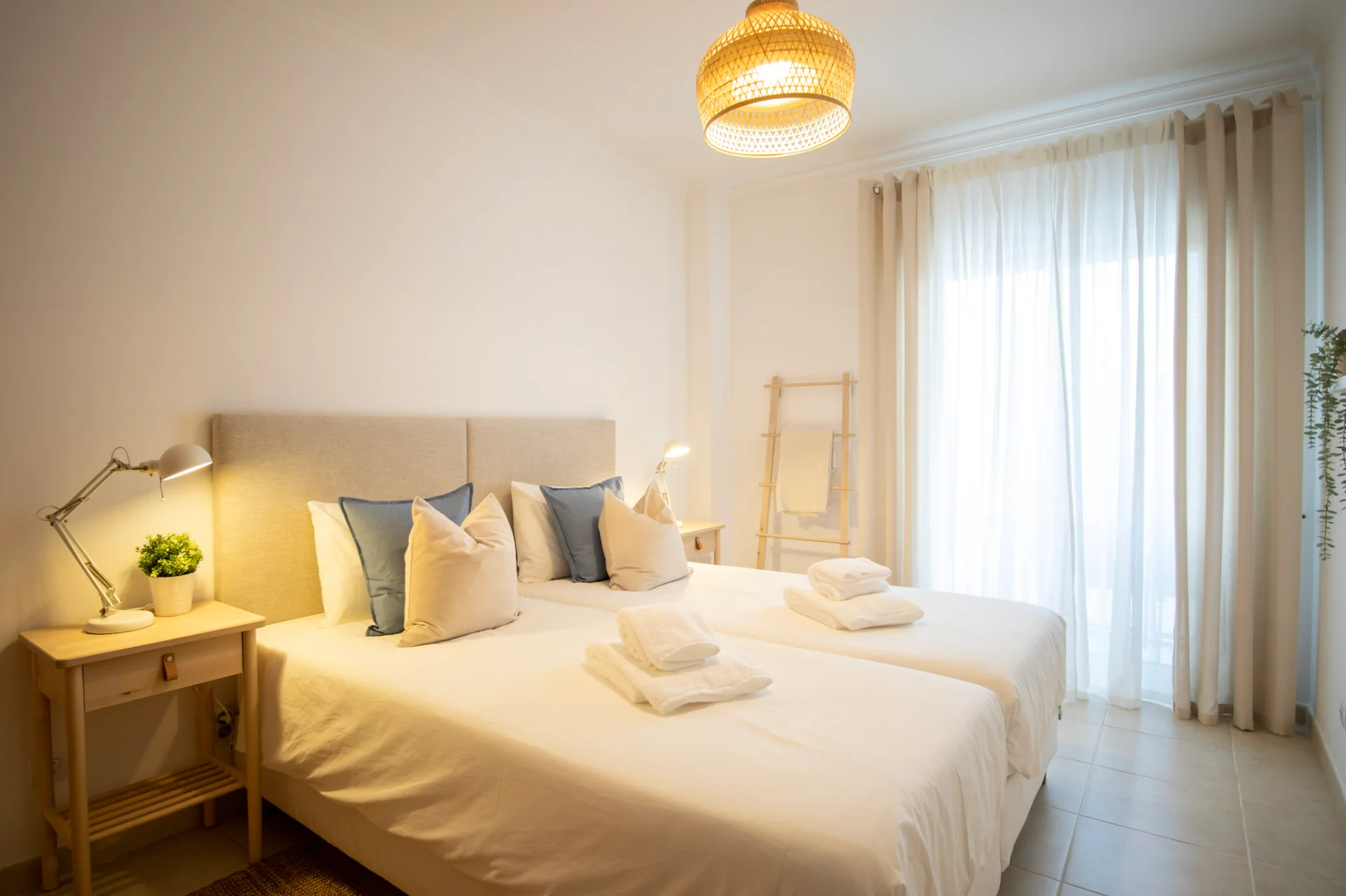 Family & Terrace Hubspot 4