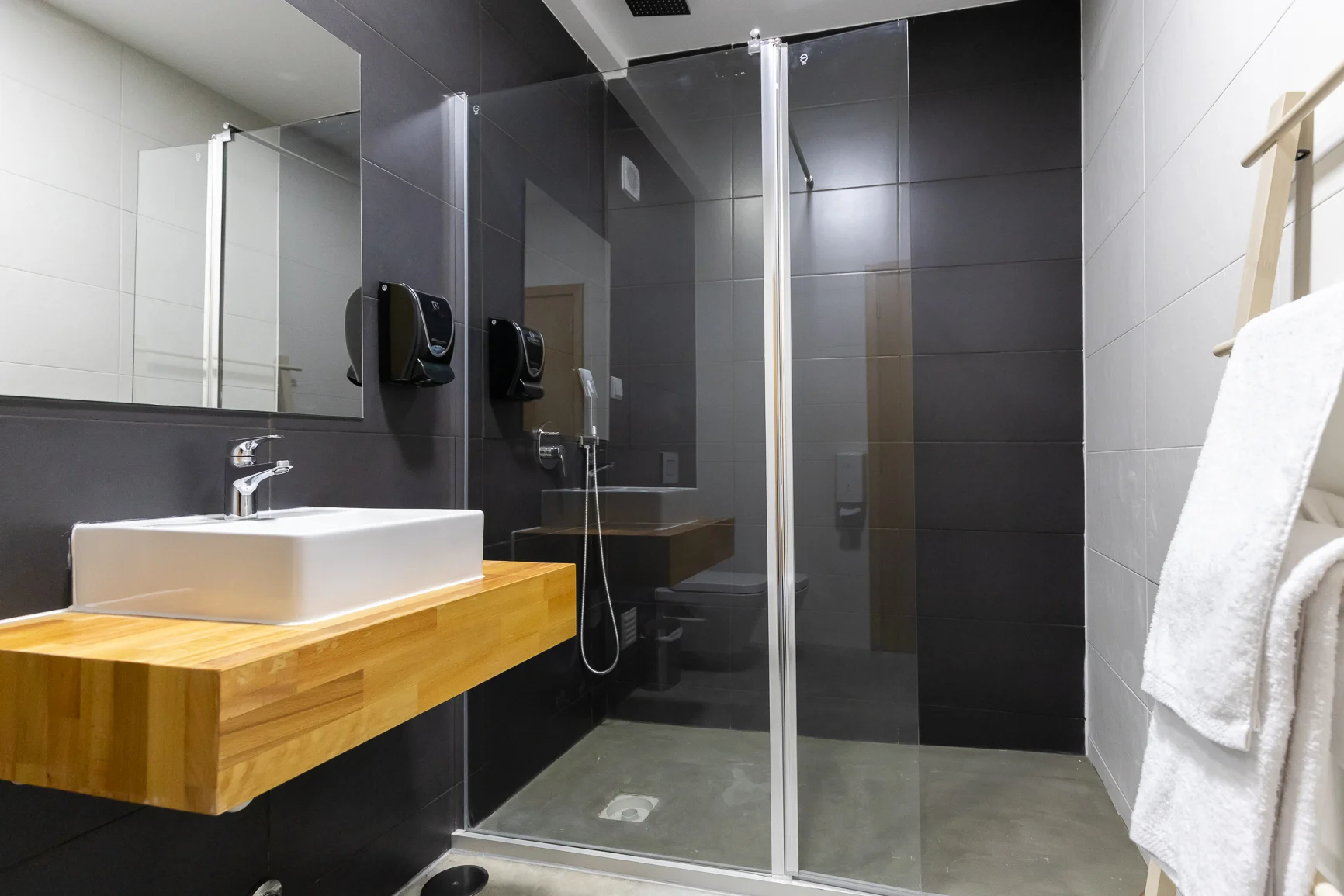 Quarto Queen Amendoeira