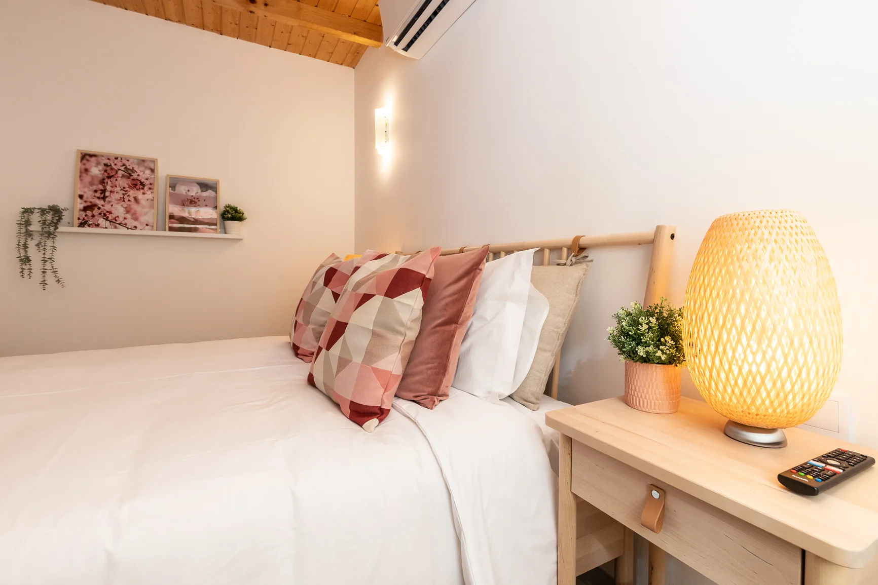 Quarto Queen Amendoeira 4