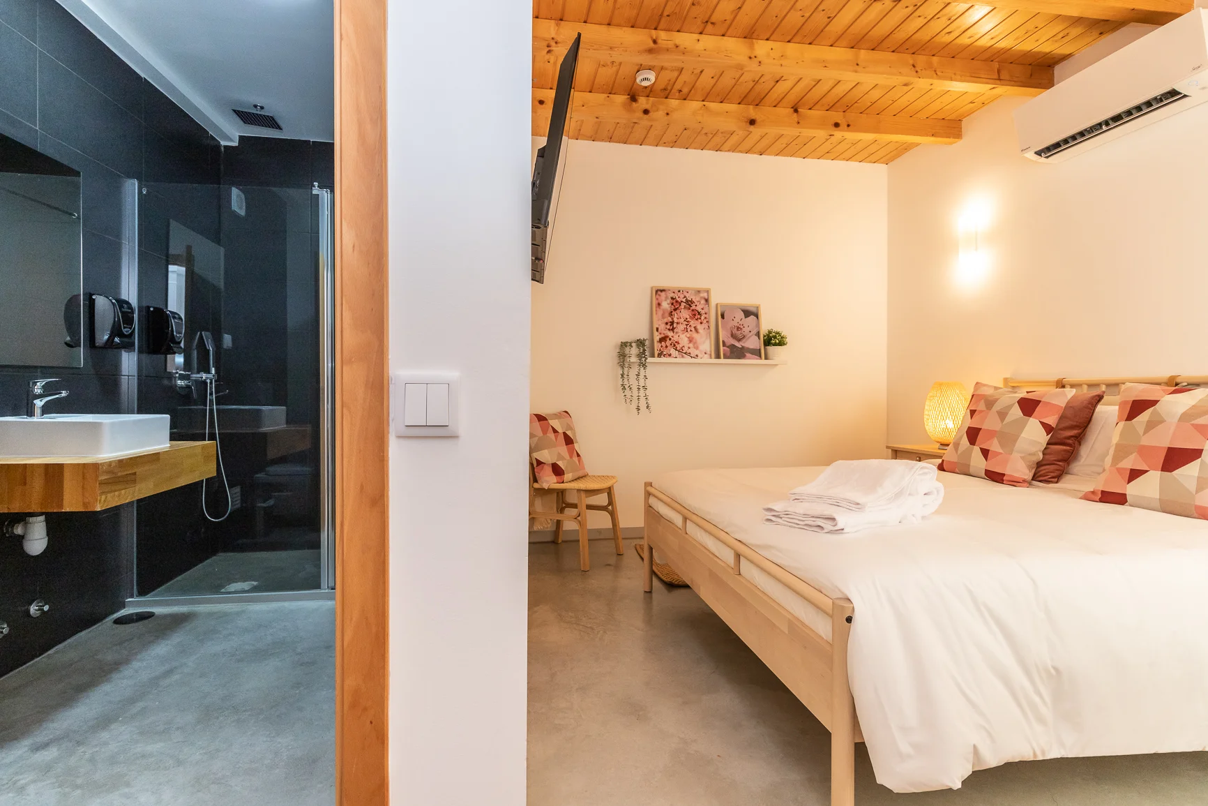 Quarto Queen Amendoeira 2